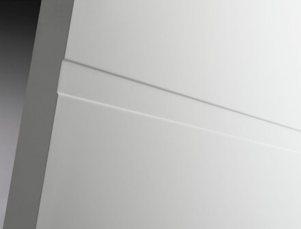 Moderne witte lijndeur in interieur